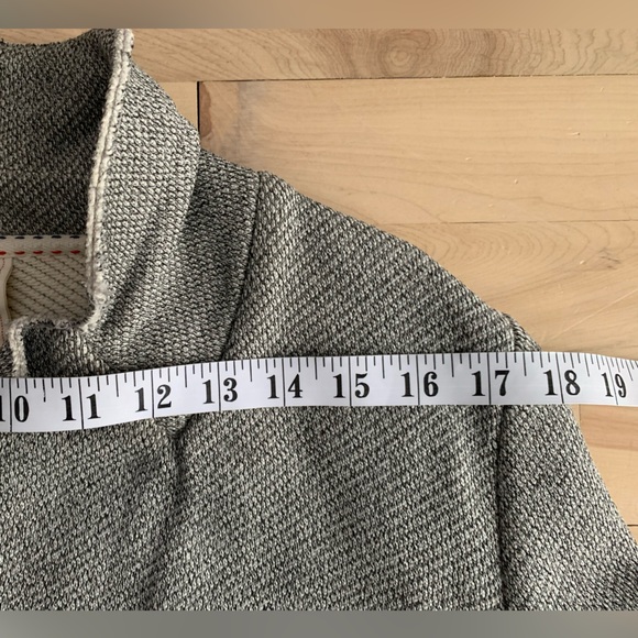 LOFT - Minimalist Raw-Edge Designer Coat | Independent Atelier | Grey - Picture 8 of 12